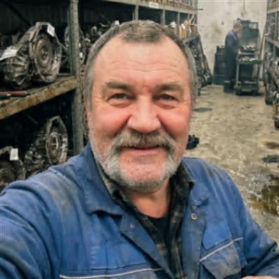 Влад Востряков